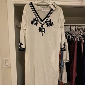 Embroidered caftan